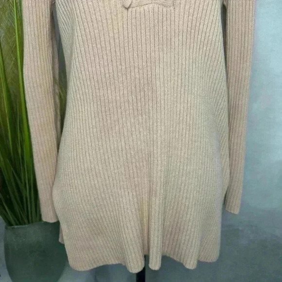 Michael Kors Drawstring w/Gold Hardware Light Peach Pullover Sweater Size Medium - Picture 8 of 15